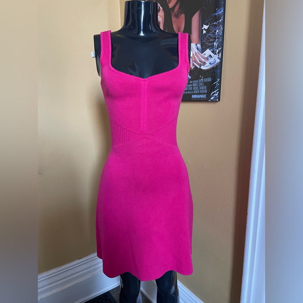 Women’s Sleeveless Dynamite Dress ( XS )